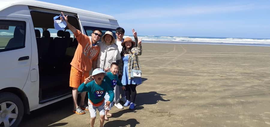 Cape Reinga: Day Trip from Paihia, Kerikeri, or Kaitaia - Cape Reinga lighthouse and the meeting of two seas