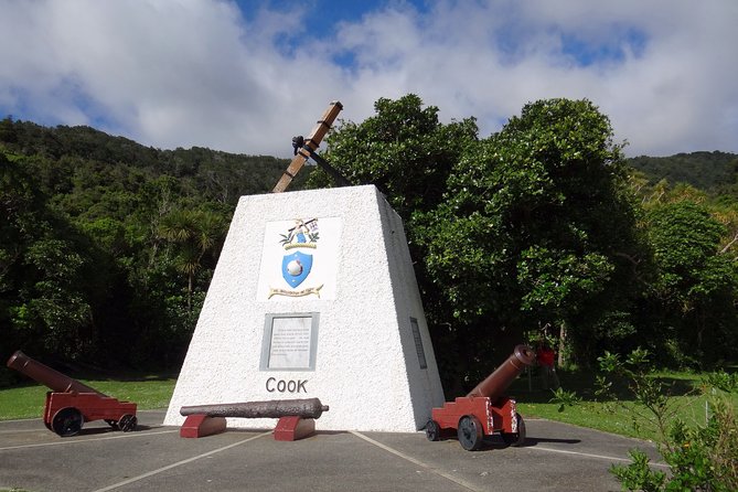Captain Cook and Dolphin Cruise - Birdlife, seals, and the chance of dolphins