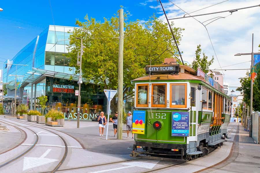 Christchurch: Hop-On Hop-Off Tour by Vintage Tram - Christchurch Botanic Gardens: the best longer stop