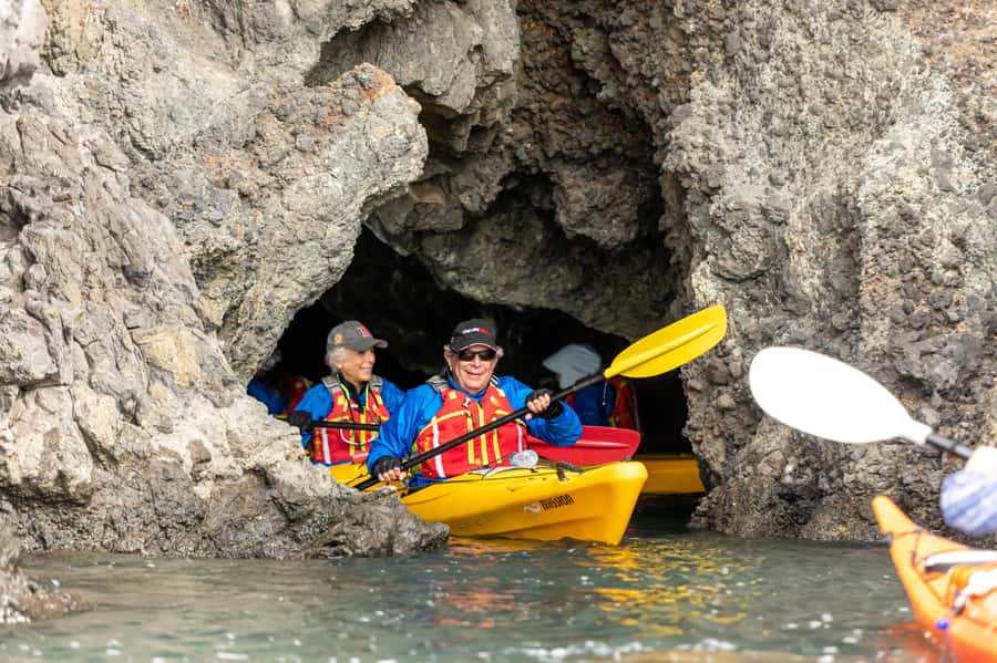 Christchurch: Sea Kayaking Tour of Lyttelton Harbour - Learning the boat before leaving the beach