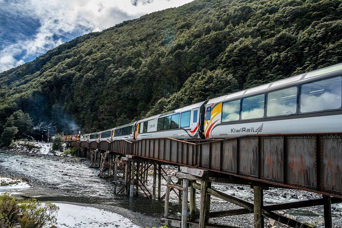 Christchurch to Arthur's Pass Day Tour: TranzAlpine Train & Lunch - Waimakariri River and the road into the mountains