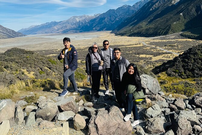 Christchurch to Queenstown One Way Tour Via Lake Tekapo & Mt Cook - Aoraki/Mt Cook: lunch with the mountain in view