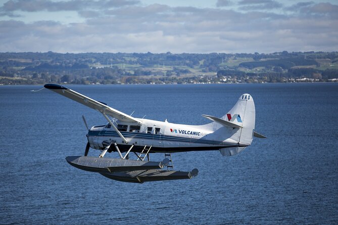 Crater Lakes Scenic Flight with Natural Hot Pool Bathing by Floatplane - Ninety minutes at the secluded hot pools