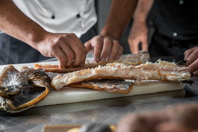 Cultural Experience & Seasonal Māori Cuisine at Te Pā Tū - Practical details that can improve your night