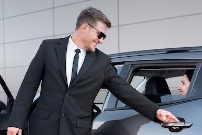 Direct & Quick Auckland Airport Transfer to/from Hotel in SUV - Why a private Auckland airport transfer can be worth it