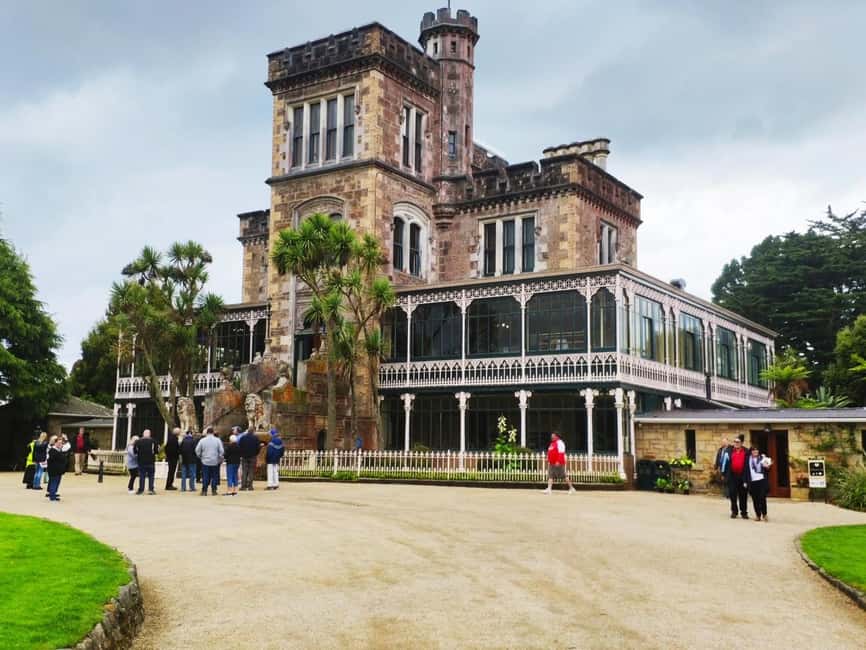 Dunedin City Highlights & Larnach Castle Tour - Dunedin’s center, from the Octagon to the railway station