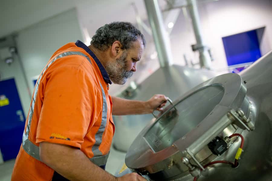 Dunedin: Speight's Brewery Guided Tour with Tasting - Following the brewing process from ingredients to beer