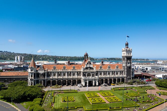 Dunedin to Queenstown One Way Tour Including Taieri Gorge Train - Kawarau Gorge and the final run to Queenstown