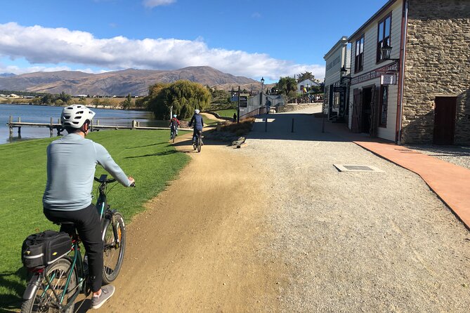 ebike tour lake Dunstan wine tasting - Why this ride works for beginners