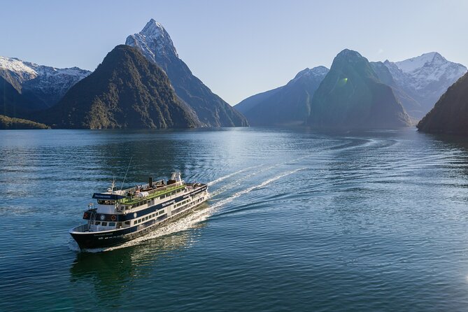 Epic Milford Guided Tour from Te Anau - Mirror Lakes and the first look at Fiordland