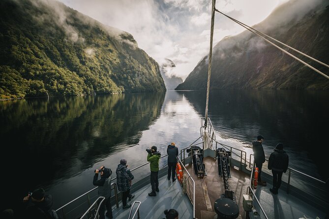 Fiordland Heli-hike from Te Anau - Descending to the shores of Lake Te Anau