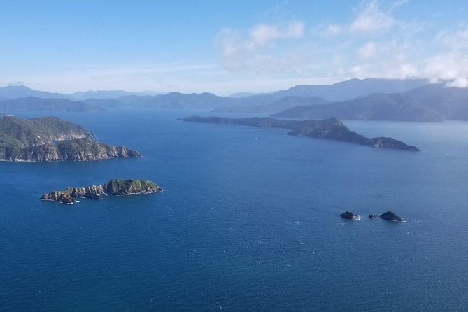 Flight Experience our Water and Wilderness Scenic Tour - Who should book this experience?