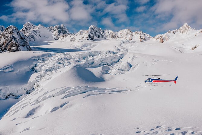 Fox Glacier and Mount Cook Helicopter Flight with Snow Landing - The snow landing above Fox Glacier