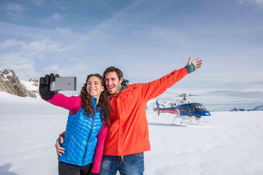 Fox Glacier: Fox Glacier and Mount Cook Helicopter Flight - Flying past Aoraki/Mount Cook