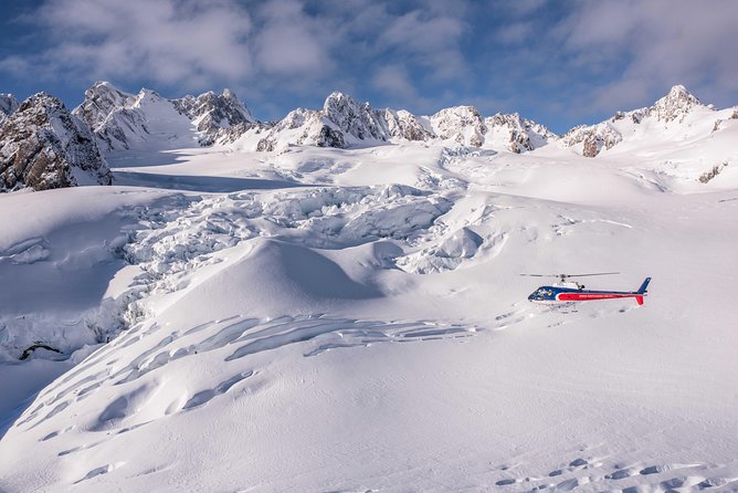 Fox Glacier Mountain Scenic Spectacular 40-Min Helicopter Flight - The Fox Glacier snow landing at 7,000 feet