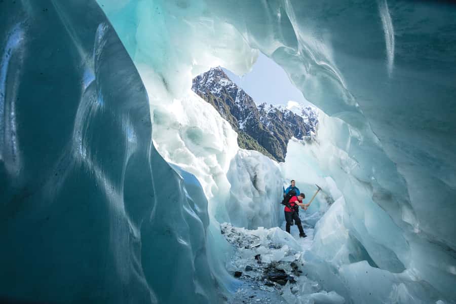Franz Josef: 2.5 Hour Glacier Hike with Helicopter Transfer - The helicopter ride over rainforest and ice