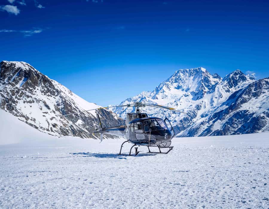 Franz Josef: 30-min Flight Franz Josef & Tasman Glaciers - Why this helicopter route is different
