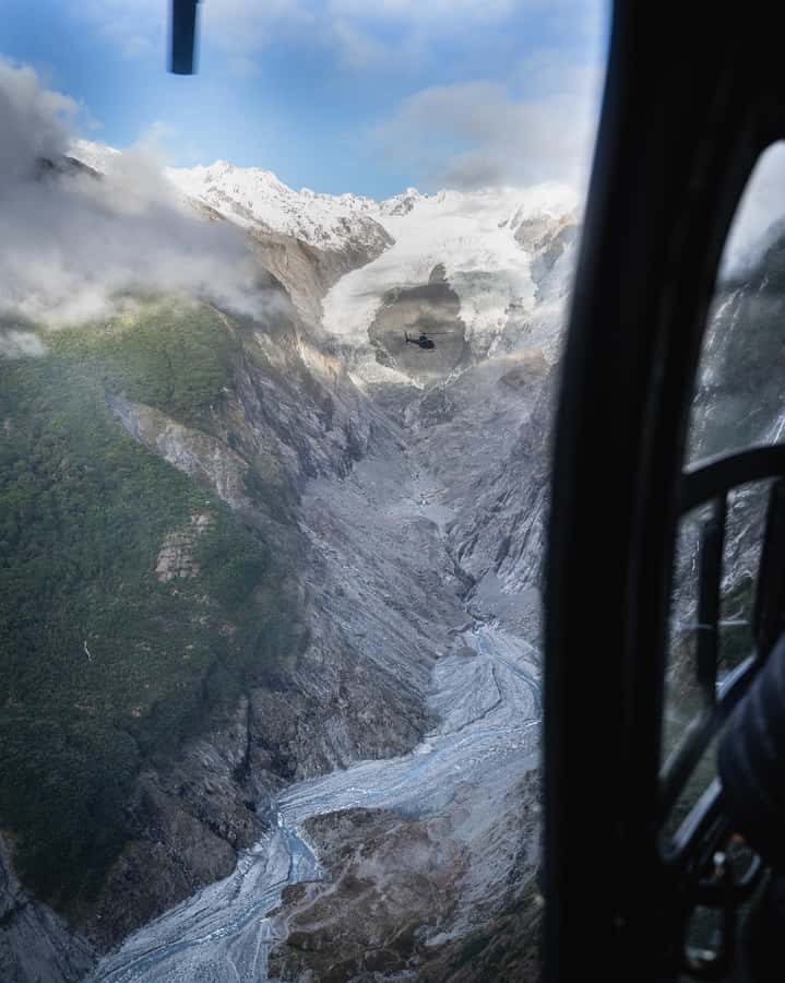 Franz Josef: 30-min Flight Franz Josef & Tasman Glaciers - Stepping onto New Zealand’s longest glacier