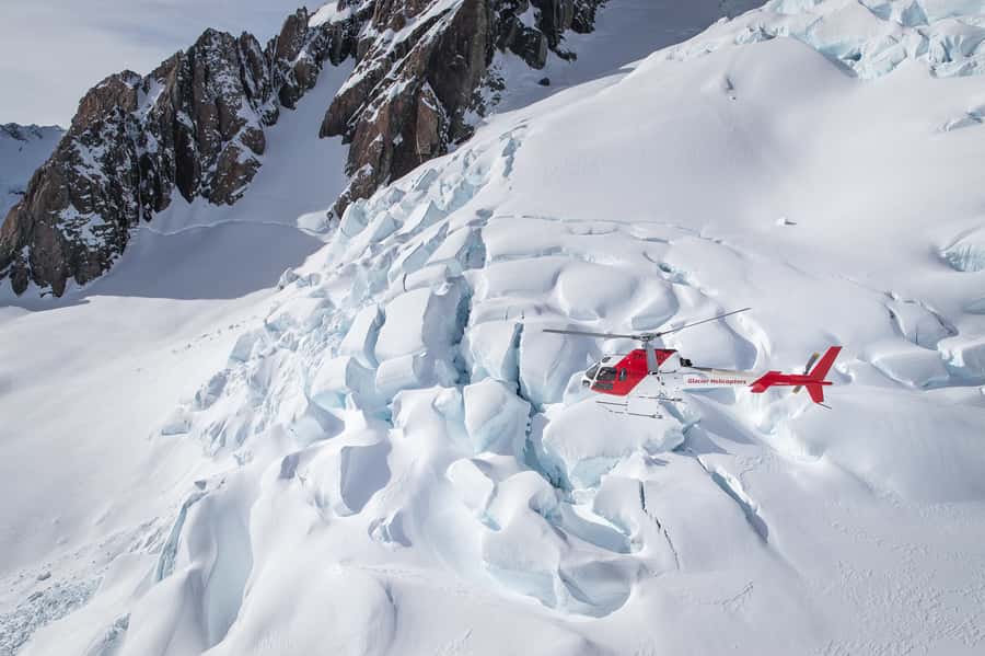 Franz Josef & Fox Glaciers Helicopter Flight & Snow Landing - The snow landing on a glacier summit