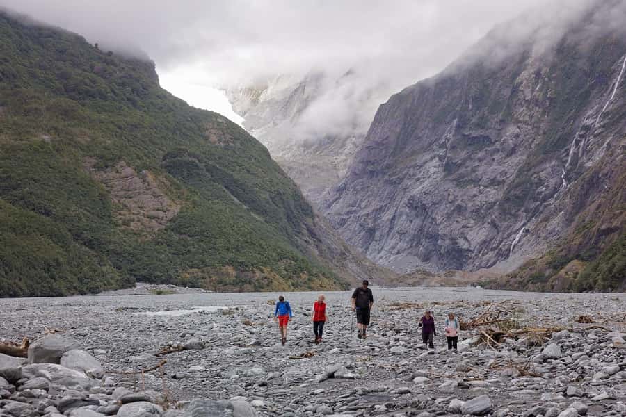 Franz Josef: Franz Josef Glacier Lookout Guided Walk - What the three-hour Franz Josef walk is really about
