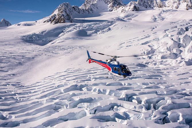 Franz Josef: Neve Discoverer Helicopter Flight with snow landing - Key points to know before booking