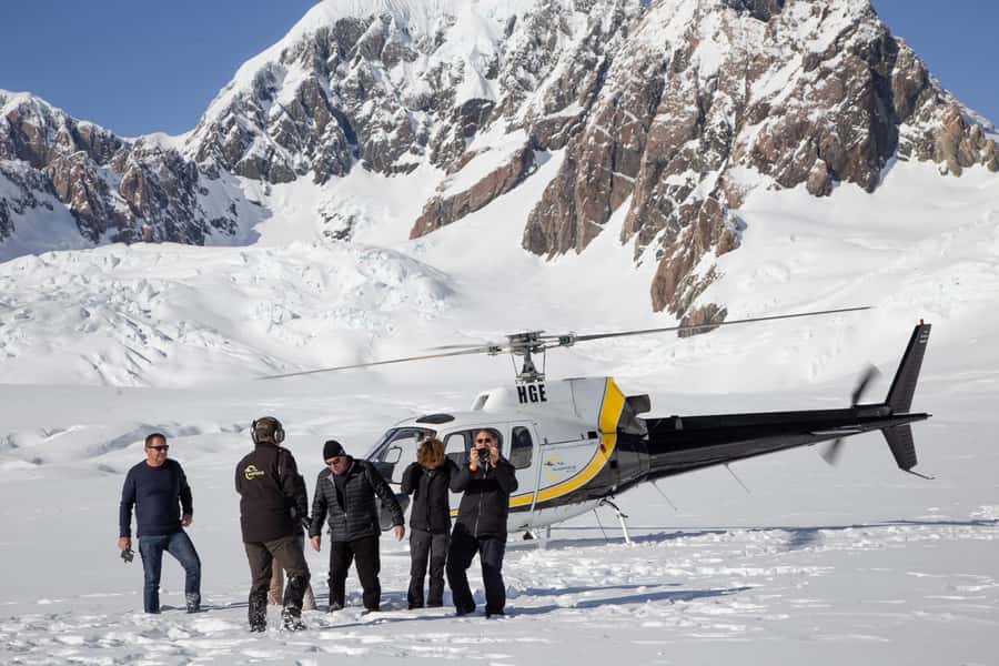 Franz Josef: Twin Fox & Franz Josef Glaciers Helicopter Trip - Ten minutes on the snow