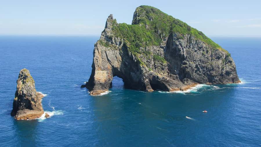 From Auckland: Full-Day Tour to the Bay of Islands - Passing through the Hole in the Rock