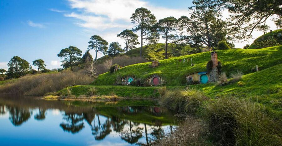 From Auckland: Hobbiton Movie Set Full-Day Small-Group Trip - Practical tips for a smoother day