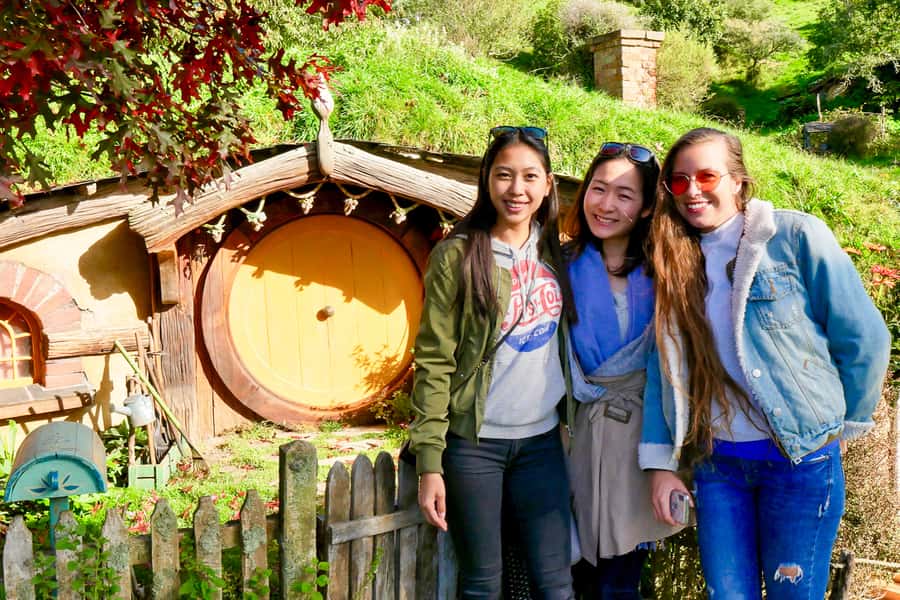 From Auckland: Hobbiton Movie Set Trip with Guided Tour - Who will enjoy this day most?