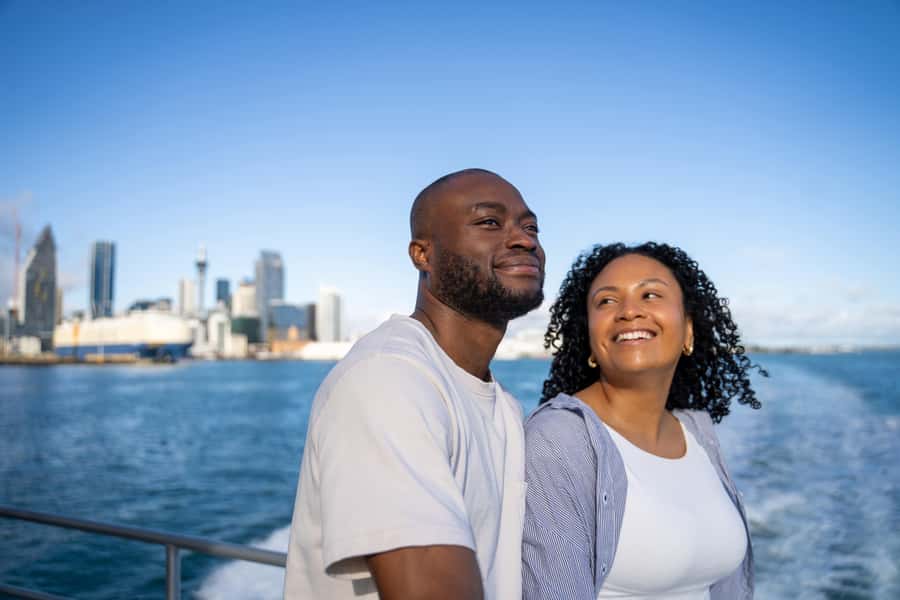 From Auckland: Taste Of Waiheke Island Day Tour - Auckland Harbour to Waiheke by ferry