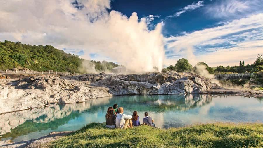 From Auckland: Waitomo Glow Worm Caves & Rotorua Tour - Seeing Rotorua from the road