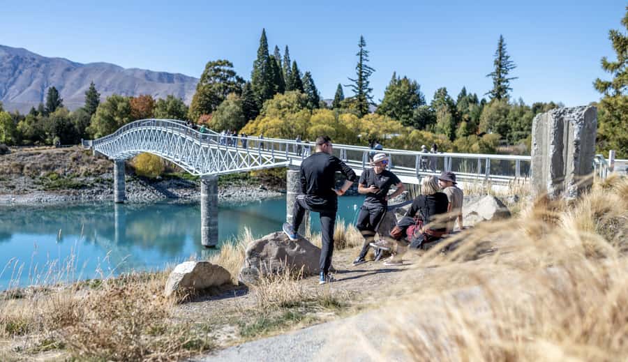 From Christchurch: Mt Cook Day Tour & Lake Tekapo - Crossing the Canterbury Plains to Fairlie