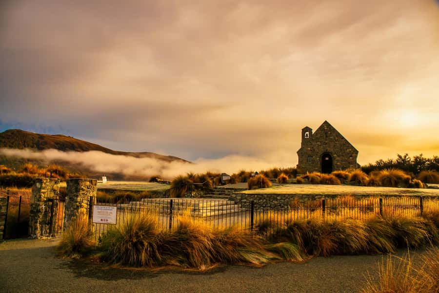 From Christchurch: Queenstown via Tekapo & Mt Cook Day Trip - Lake Pukaki and the first view of Aoraki Mt Cook