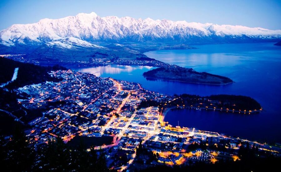 From Christchurch: Queenstown via Tekapo & Mt Cook Day Trip - A separate van and the road to Queenstown