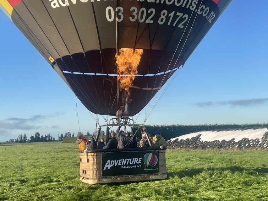From Methven: Hot Air Balloon Flight in Canterbury with Wine - What the pilot adds to the flight