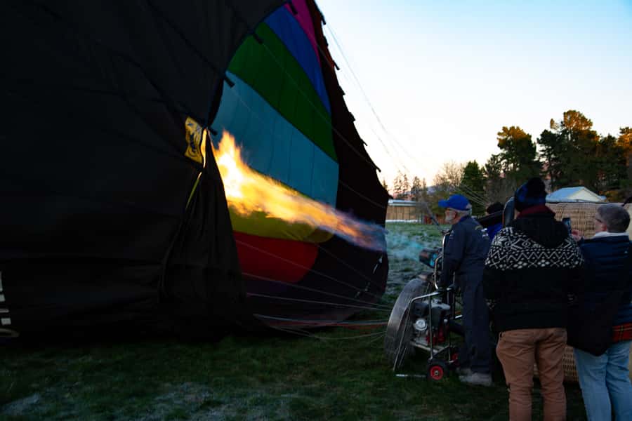 From Methven: Hot Air Balloon Flight in Canterbury with Wine - What $227 per person buys you