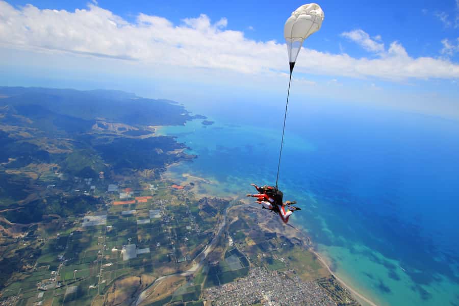 From Motueka: Abel Tasman Tandem Skydive Experience - Why Abel Tasman looks different from the sky