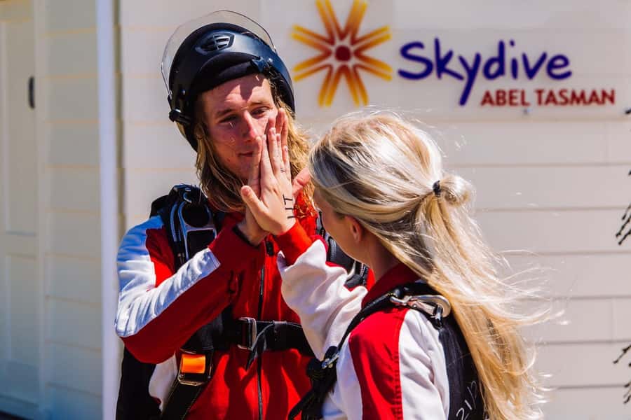 From Motueka: Abel Tasman Tandem Skydive Experience - Practical planning from Motueka