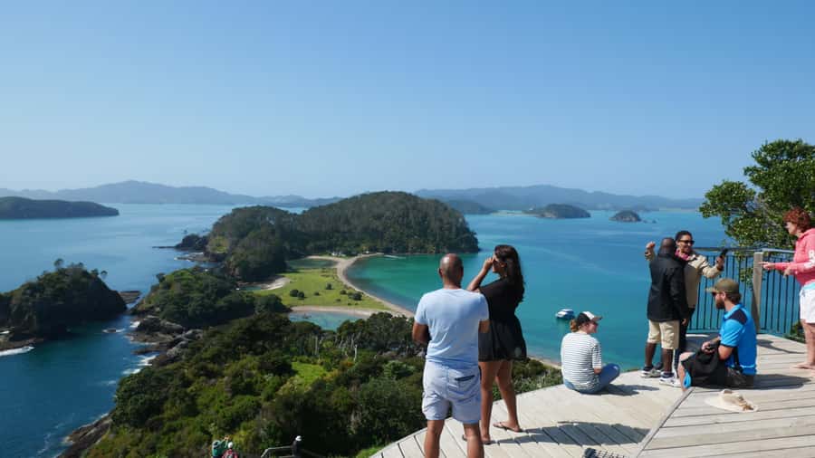 From Paihia: Scenic Cruise with Roberton Island Stopover - What the crew adds to the experience