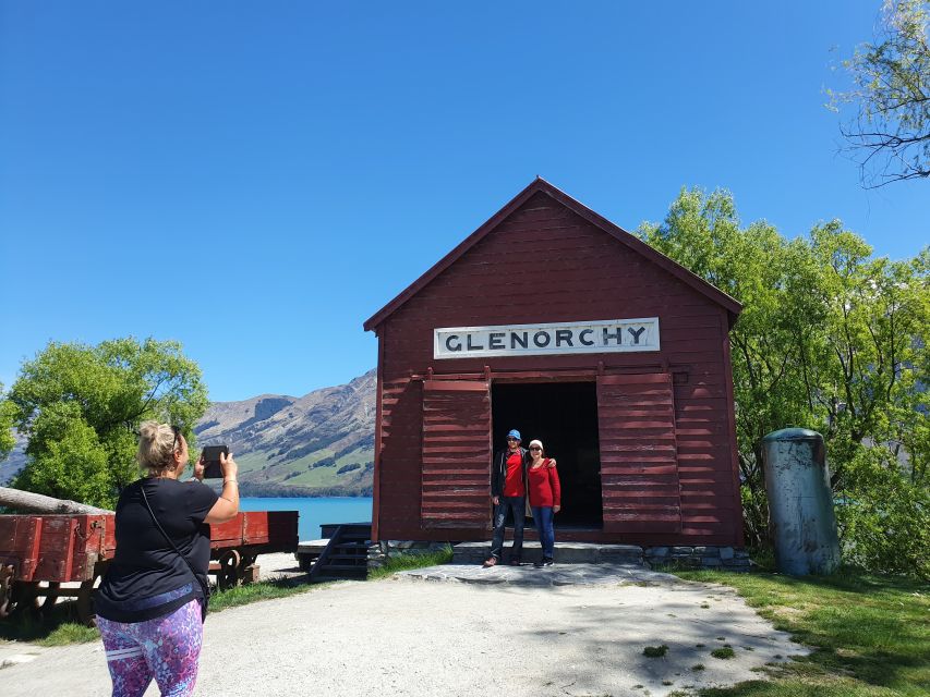 From Queenstown: Half Day Trip to Glenorchy by Coach - How the free time works for different visitors