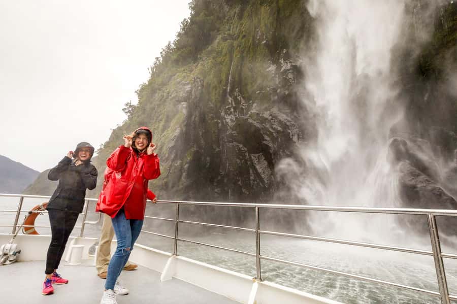 From Queenstown: Milford Sound Day Trip on Premium Coach - The return ride is easier if you plan for it