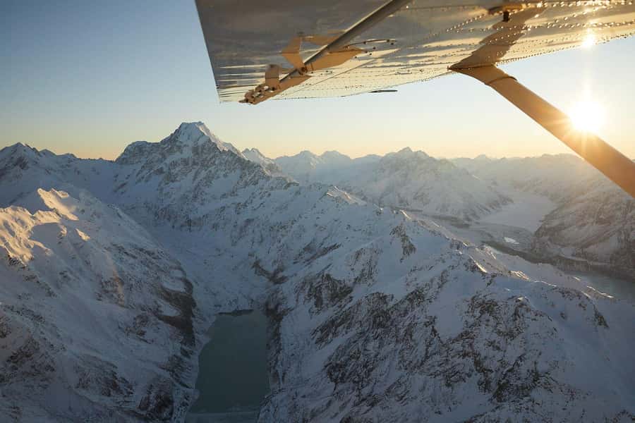 From Queenstown: Mount Cook Day Trip via Scenic Flight - Pilots, commentary, and the small-aircraft experience