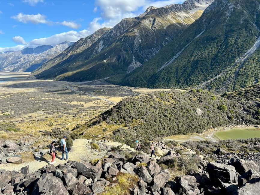 From Queenstown: Mt Cook & Tasman Glacier Viewpoint Day Tour - Kawarau Gorge and the Roaring Meg lookout