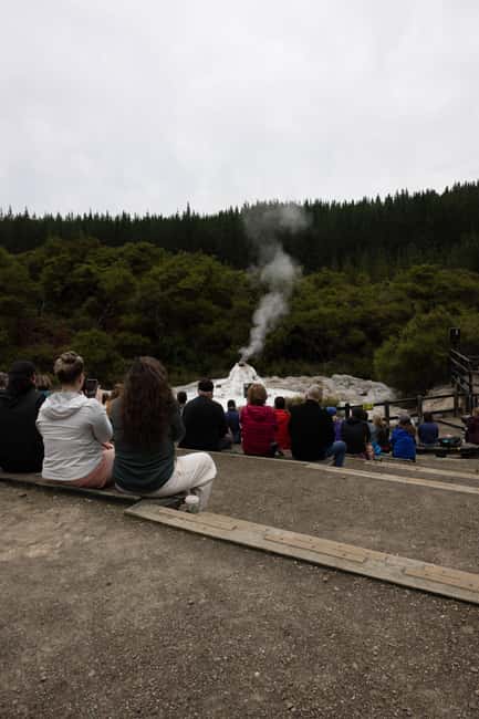 From Rotorua: Taupo Day Trip with Orakei Korako or Waiotapu - Who should book this day trip?