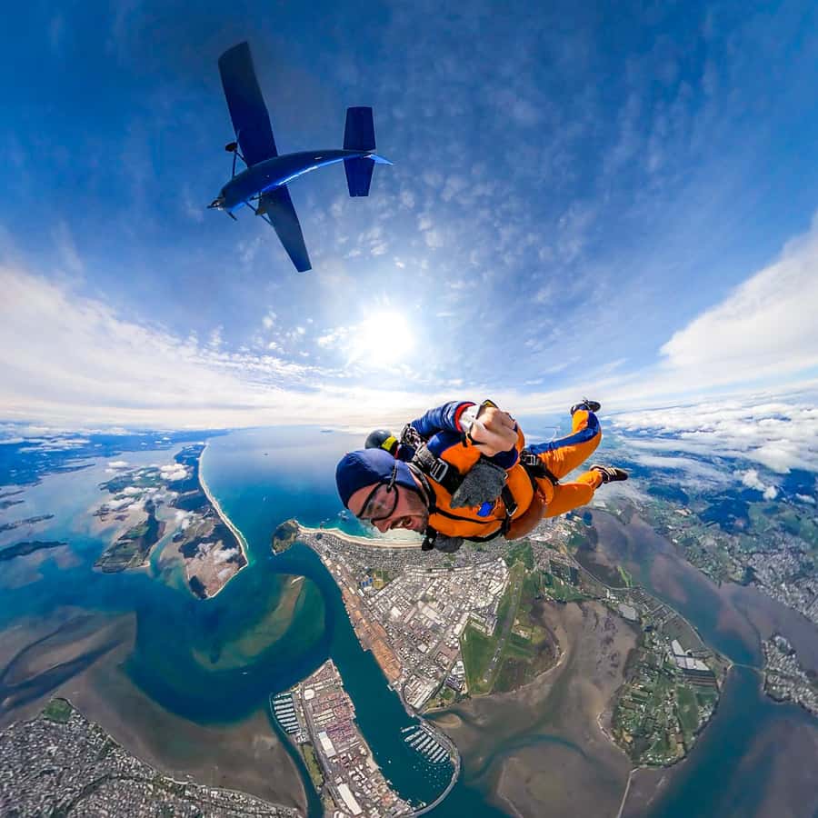 From Tauranga: Skydive over Mount Maunganui - Key points to know before you book