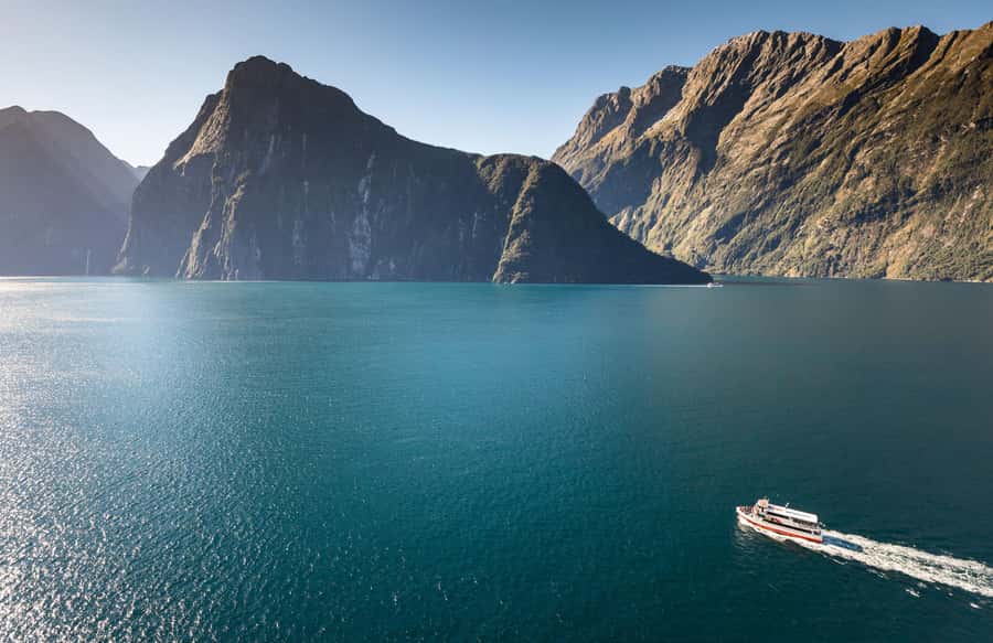 From Te Anau: Milford Sound Premium Bus Tour and Cruise - Is $140 good value?