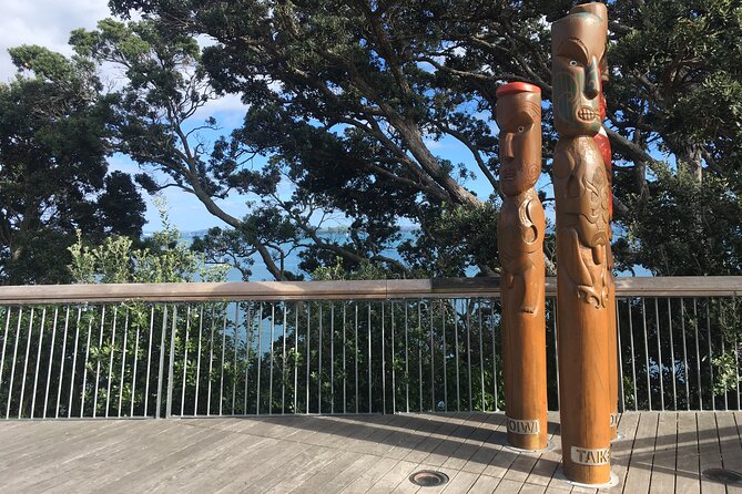 Full-Day Grand Auckland Volcanoes Tour - Lake Pupuke is a volcano disguised as a lake
