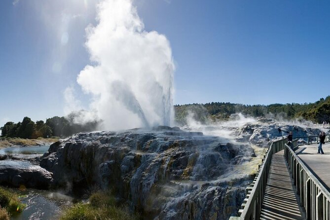 FULL DAY ROTORUA TOUR - Fully Customisable 13 hours Unlimited KMS - Rotorua’s geothermal heart: Te Puia, Wai-O-Tapu, and Waimangu
