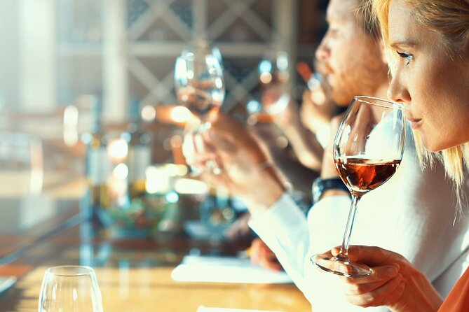 Full-Day Wine Tasting Tour in Auckland with 3-Course Vineyard Lunch - Starting at 10:30 am with Auckland Scenic Tours