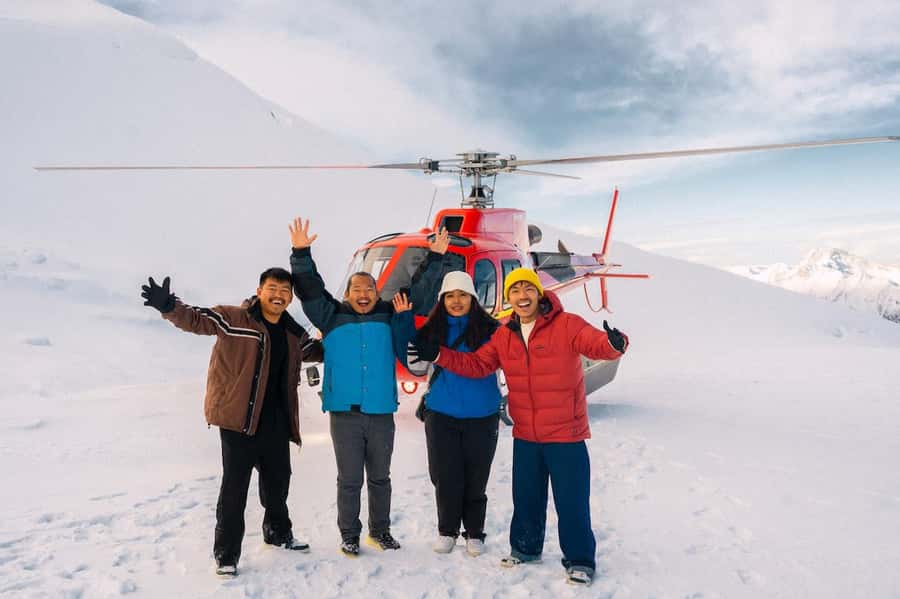 Glenorchy: 25-30 Minute Snow Landing Helicopter Experience - From 35 Mull Street to Glenorchy’s mountain views